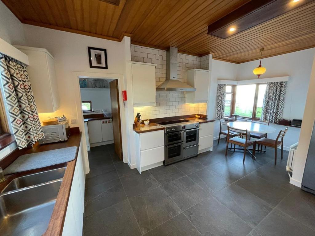 Castlepoint Villa Strangford Bagian luar foto